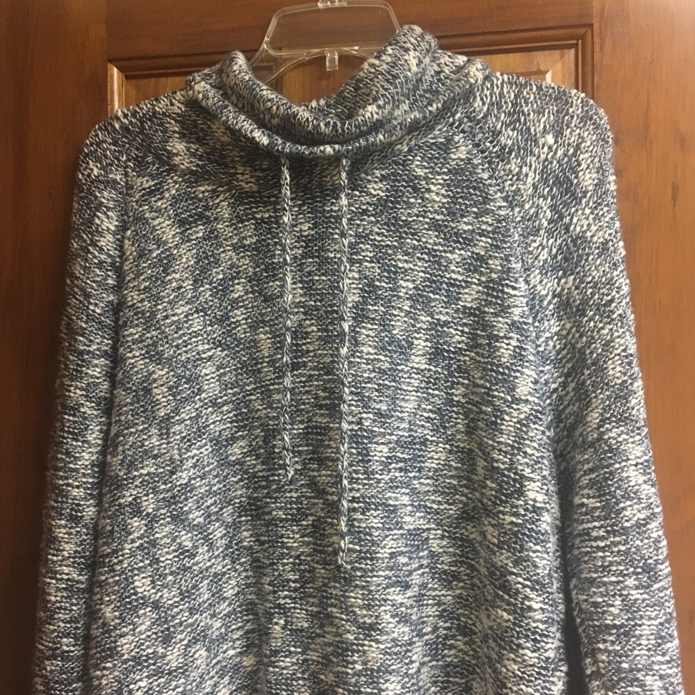 Cowl Neck Sweater 💙